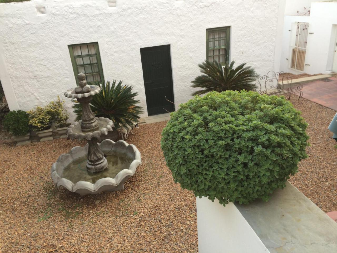 Epistay Tulbagh Luaran gambar