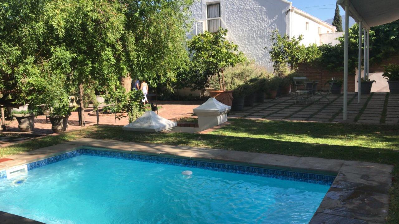 Epistay Tulbagh Luaran gambar